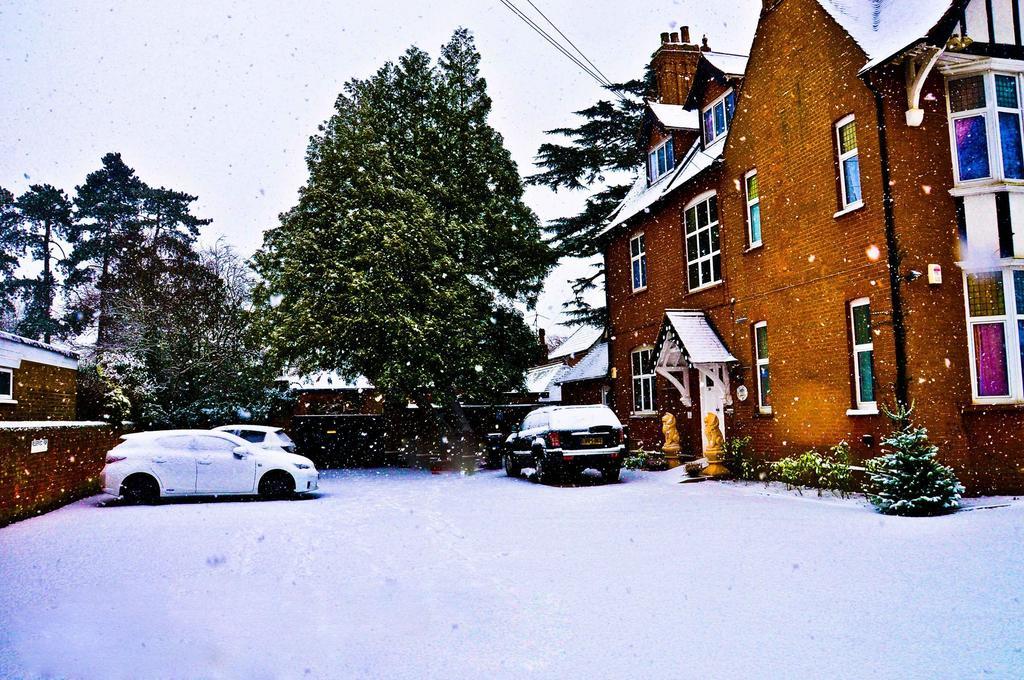 Gatwick 3* Horley